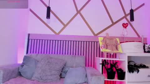 NINAINK online show from May 22, 1:07 pm