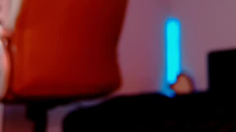 Niinarosee online show from April 16, 5:35 pm