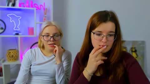 Little  Angel online show from December 18, 9:59 am