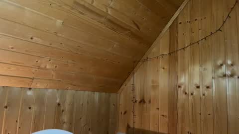 Snapshot of nikbusiness chatting on December 21, 6:34 pm Nick online show from December 21, 6:34 pm