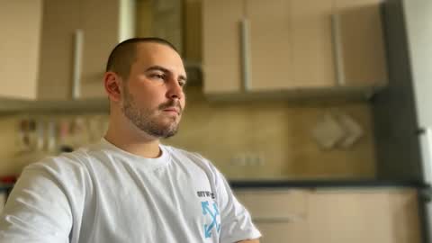 Snapshot of nikbusiness chatting on September 12, 11:01 am Nick online show from September 12, 11:01 am