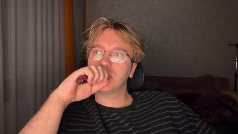 Celine online show from February 3, 4:10 am