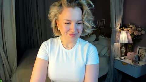 Nikki online show from October 29, 1:29 am