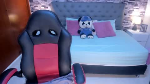 Nikki  online show from July 16, 5:00 am