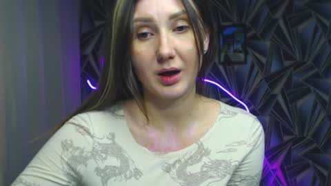 nikkikiss___ online show from April 10, 6:45 pm