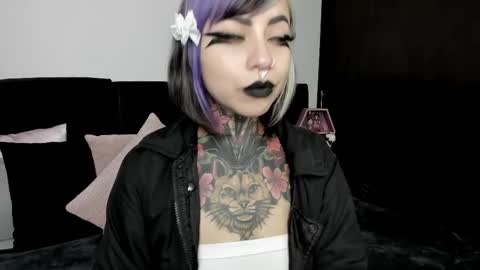 Nikki Ramone   online show from March 4, 8:35 am