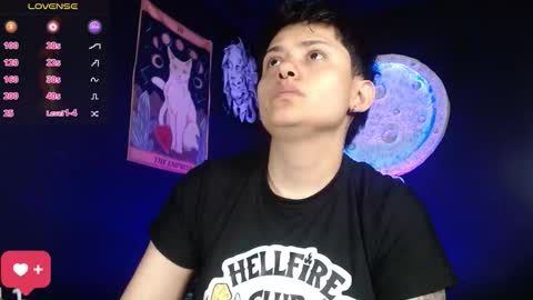 Nikky online show from December 14, 1:28 pm