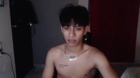 Snapshot of niklaus_wolf chatting on October 12, 7:01 am niklaus_wolf online show from October 12, 7:01 am