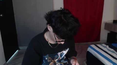 Snapshot of niklaus_wolf chatting on October 1, 2:10 am niklaus_wolf online show from October 1, 2:10 am