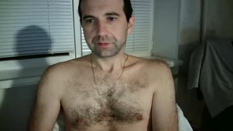 Snapshot of nikolas_vaz chatting on December 7, 12:46 am nikolas_vaz online show from December 7, 12:46 am