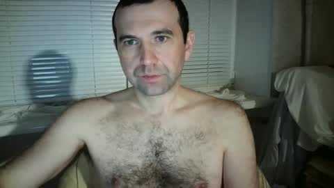 Snapshot of nikolas_vaz chatting on October 21, 9:18 pm nikolas_vaz online show from October 21, 9:18 pm