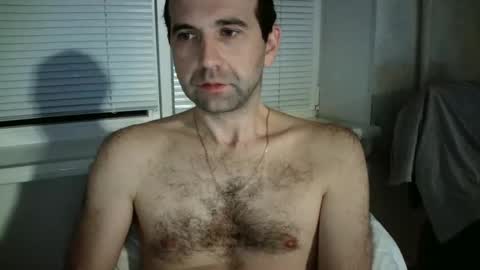 Snapshot of nikolas_vaz chatting on December 6, 9:40 pm nikolas_vaz online show from December 6, 9:40 pm