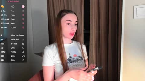 Snapshot of nikoll_s chatting on January 27, 6:30 am online show from January 27, 6:30 am