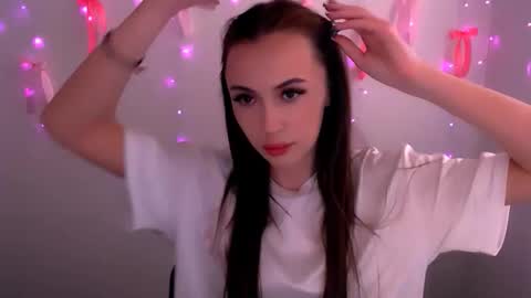 nikonara_ online show from May 17, 12:58 pm