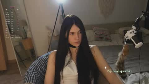 Jennet online show from March 19, 6:13 pm