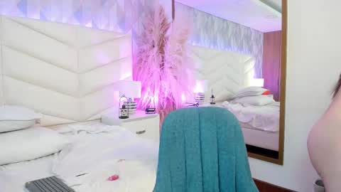 nina__ford online show from October 11, 10:02 pm