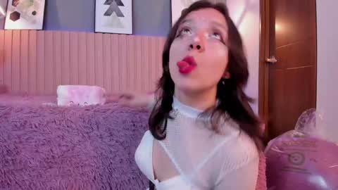 nina_ford_ online show from May 26, 3:01 am