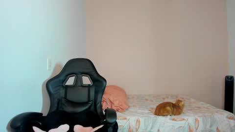  Nina  online show from April 7, 11:29 pm