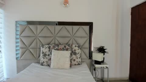  Nina  online show from October 2, 8:51 pm