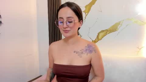 Nina online show from July 11, 8:01 pm