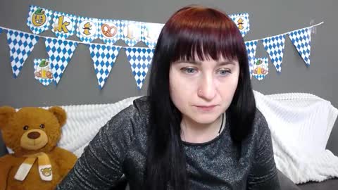 ninaflawlees online show from September 28, 12:03 pm