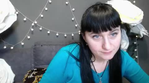 ninaflawlees online show from November 27, 2:03 pm