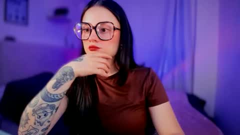 ninavolkov online show from September 29, 11:37 pm