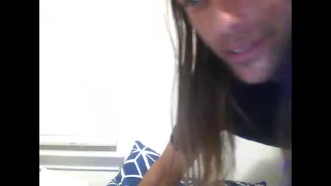 nineinchnailer313 online show from April 4, 9:27 am