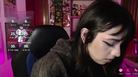 Snapshot of ninfa_ch chatting on October 23, 2:02 am Ninfa  online show from October 23, 2:02 am