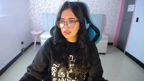 Snapshot of ninfa_ch chatting on February 20, 11:09 am Ninfa  online show from February 20, 11:09 am