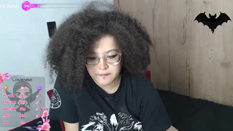 Doll independent model online show from March 30, 2:00 am