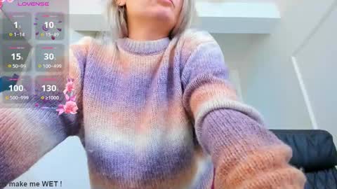 nina dee online show from January 12, 4:41 am