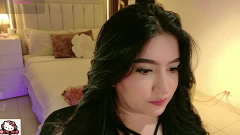 Nina online show from May 14, 1:20 pm
