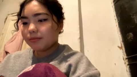 Molly online show from December 15, 10:33 am