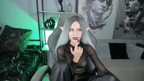 Snapshot of nitanihil chatting on October 15, 8:09 pm Nita online show from October 15, 8:09 pm