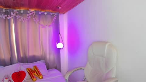 Nixie online show from May 16, 7:34 pm