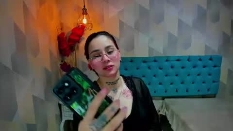 nixiexlove online show from August 9, 1:16 pm