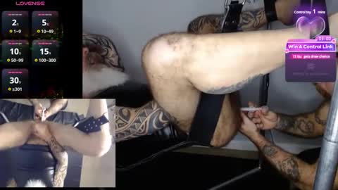 Snapshot of njdbear chatting on February 15, 11:25 pm Don online show from February 15, 11:25 pm