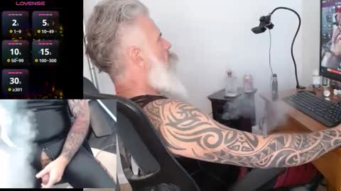 Snapshot of njdbear chatting on February 18, 8:36 pm Don online show from February 18, 8:36 pm