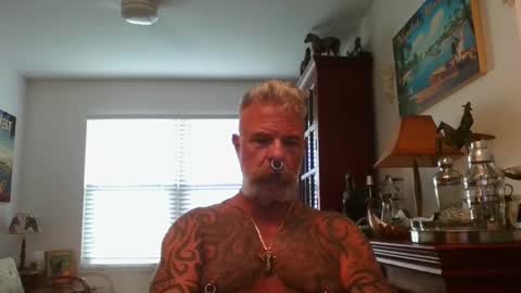 Snapshot of njdbear chatting on September 20, 10:13 pm Don online show from September 20, 10:13 pm