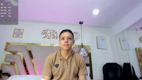 Zoe  online show from March 3, 12:45 pm