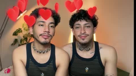 noah_and_steven online show from May 6, 10:16 pm