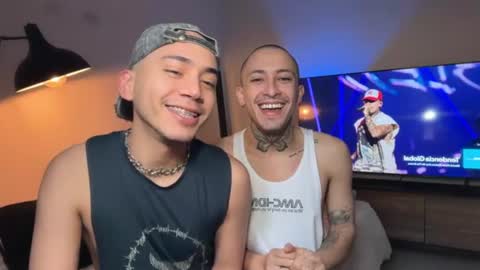 noah_and_steven online show from July 27, 11:18 am