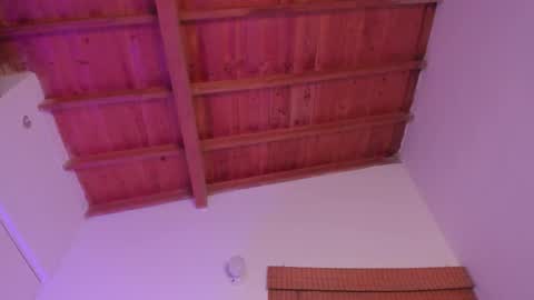 Sara  online show from November 25, 6:01 am