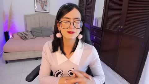 Anna Cherry online show from November 7, 7:00 am