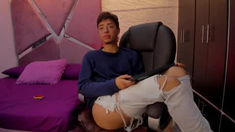 Noah De Luca online show from March 16, 7:40 pm