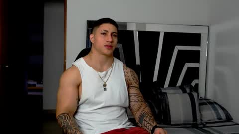 Noah Harris01 online show from December 2, 10:18 pm