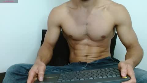 Noah online show from March 12, 5:28 pm