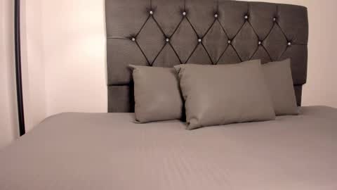 noah_johes online show from September 24, 3:35 am