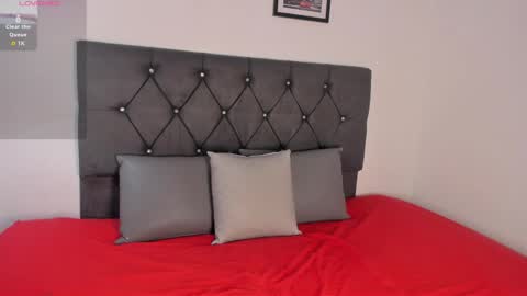 noah_johes online show from April 7, 3:19 am